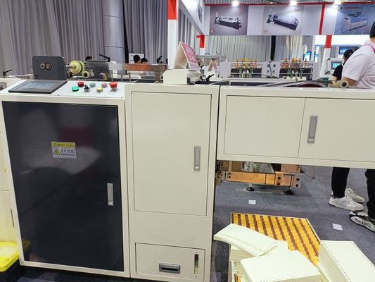 3PH 2.3Kw Automatic Paper Punching Machine For Hanger calendar